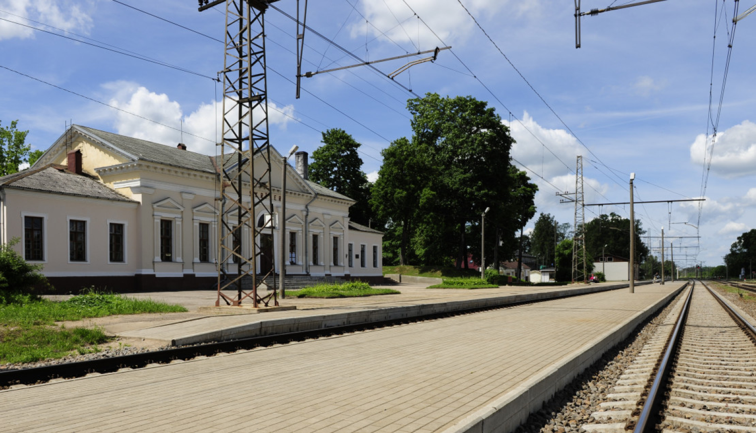 Priecīgas sliedes