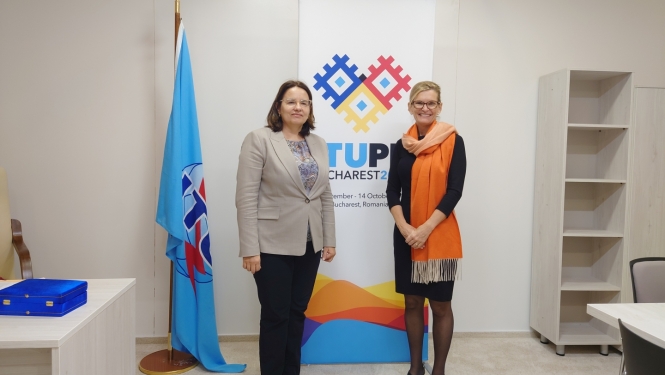 Satiksmes ministrijas valsts sekretāre Ilonda Stepanova un ITU ģenerālsekretāre Dorīna Bogdana Mārtina