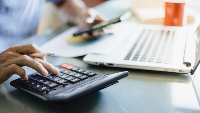 alga kalkulators finanses ofiss darbs