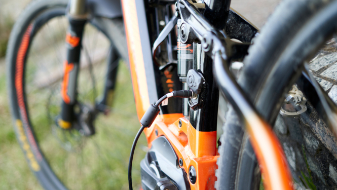 elektro velo ritenis