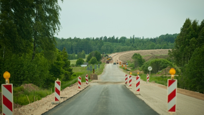 Ceļu būvniecība