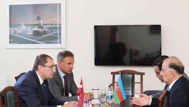 satiksmes ministrs Tālis Linkaits tiekas ar Azerbaidžānas vēstnieku