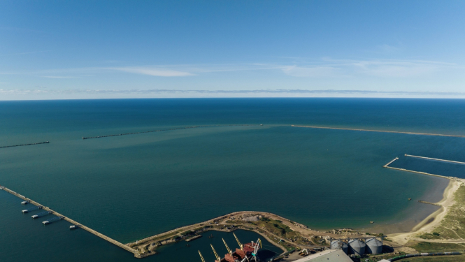 Liepājas ostā plāno izbūvēt atjaunojamās enerģijas kompleksu ar termināli