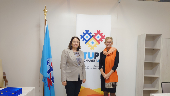 Satiksmes ministrijas valsts sekretāre Ilonda Stepanova un ITU ģenerālsekretāre Dorīna Bogdana Mārtina