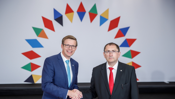 Satiksmes ministrs Tālis Linkaits ministru padomē