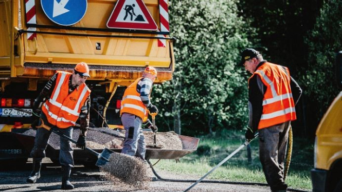 ceļu remonts, asfalta klāšana, LVC