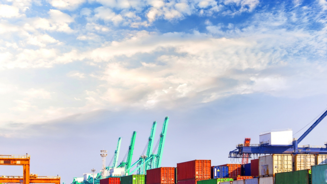 ilustratīvs attēls ar konteineru termināli