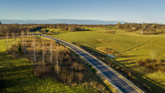 autoceļš no putna lidojuma