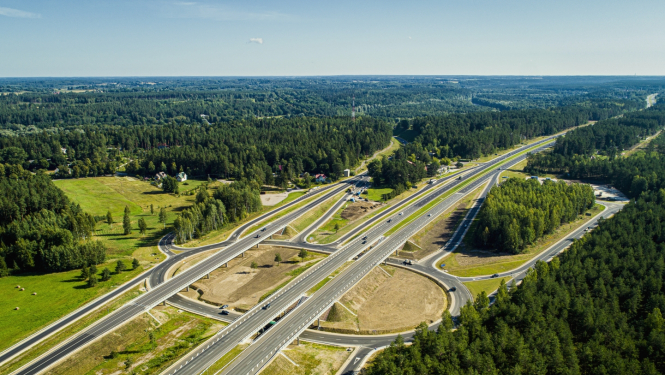 skats uz apli pie Sēnītes