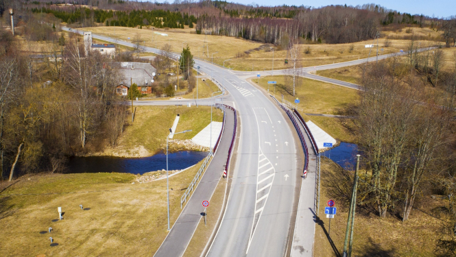 autoceļš no putna lidojuma
