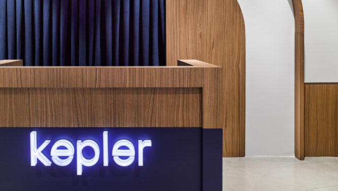 Rīgas lidostā atvērta Baltijā pirmā kapsulu viesnīca “Kepler Club”