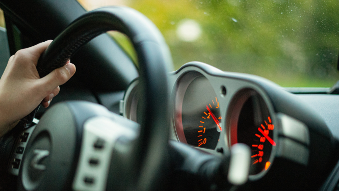 automašīnas stūre