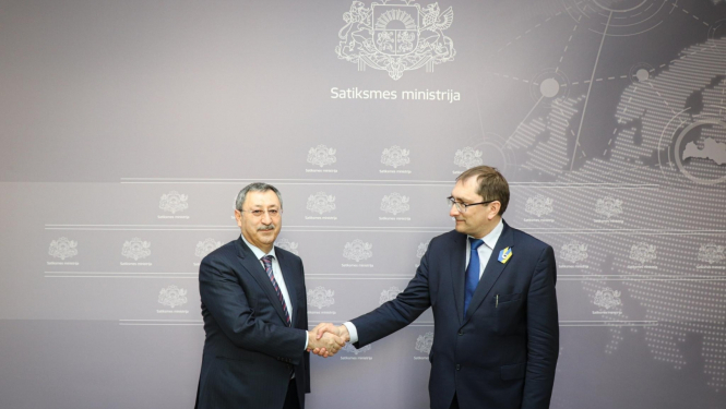 satiksmes ministrs Tālis Linkaits tiekas ar Azerbaidžānas ārlietu ministra vietnieku Halafu Halafovu