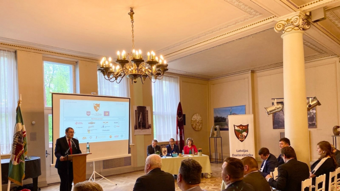 satiksmes ministrs Tālis Linkaits