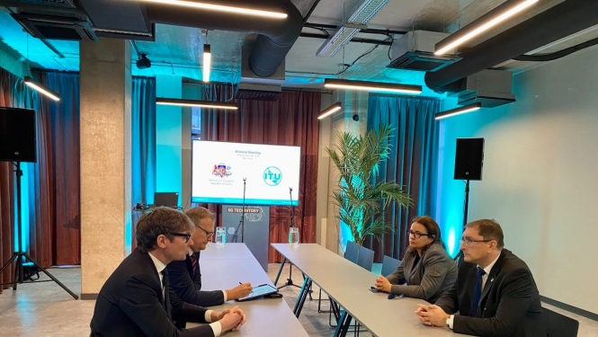 Satiksmes ministrs tiekas ar Tomasu Lamanausku