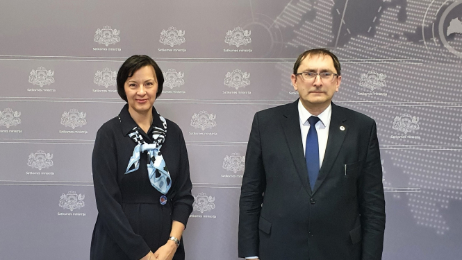 Tiksanas ar Cehijas vestnieci