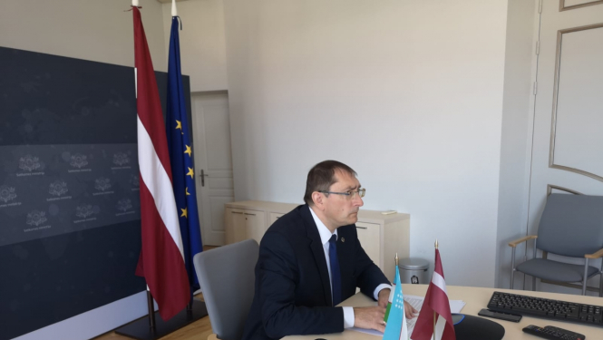 satiksmes ministrs Tālis Linkaits