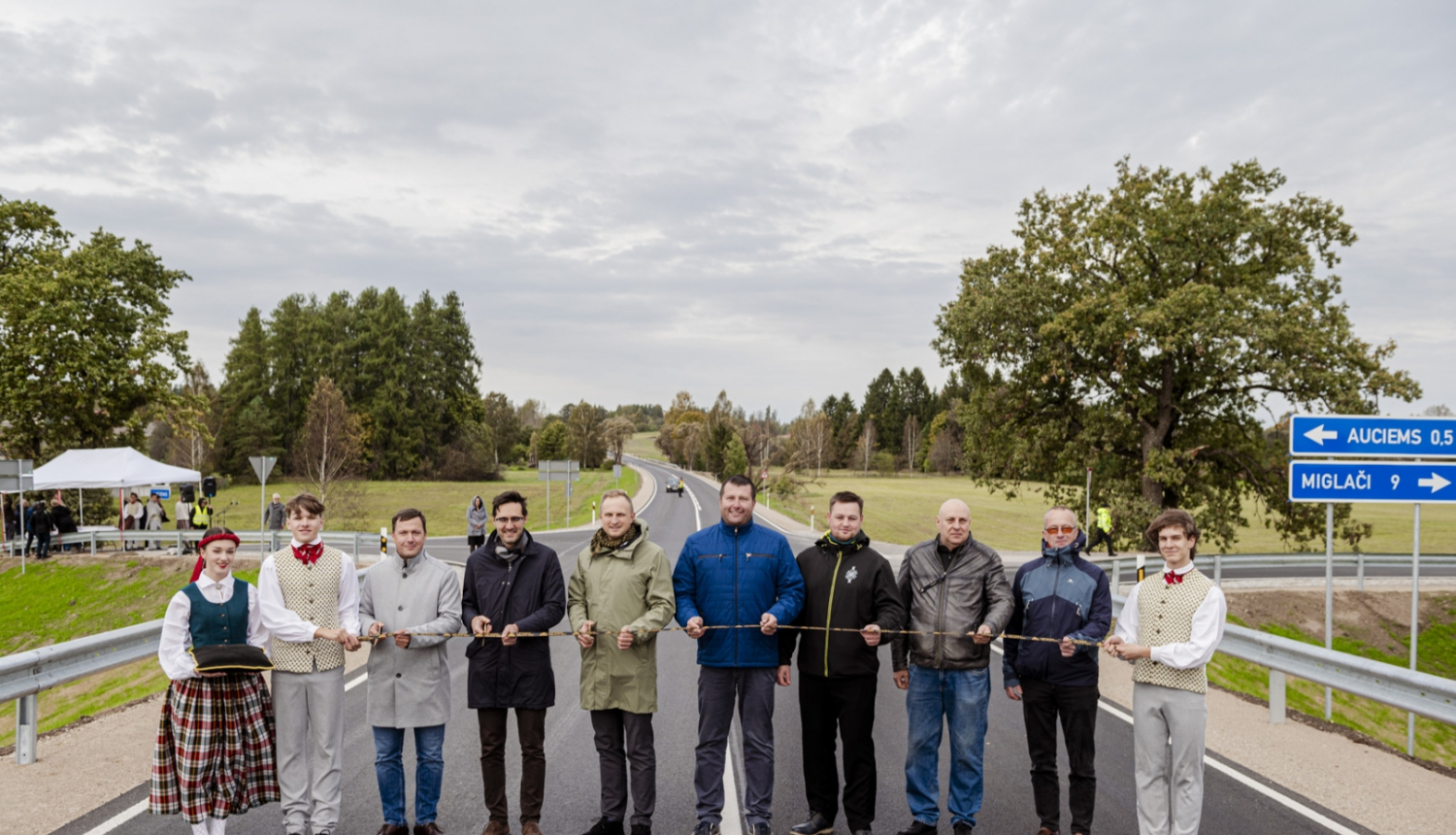 Pārbūvēts reģionālā ceļa posms no Stalbes līdz Cēsīm