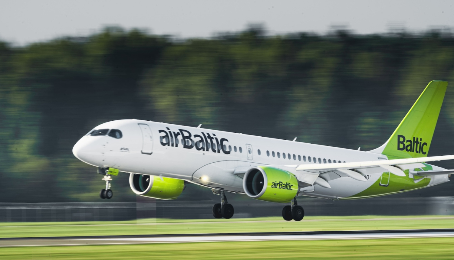 air baltic lidmašīna