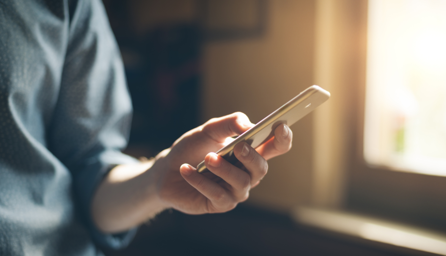 telefons dati cilveks mobilais