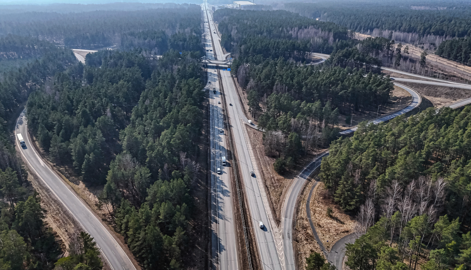 Latvijas ceļi no putna lidojuma