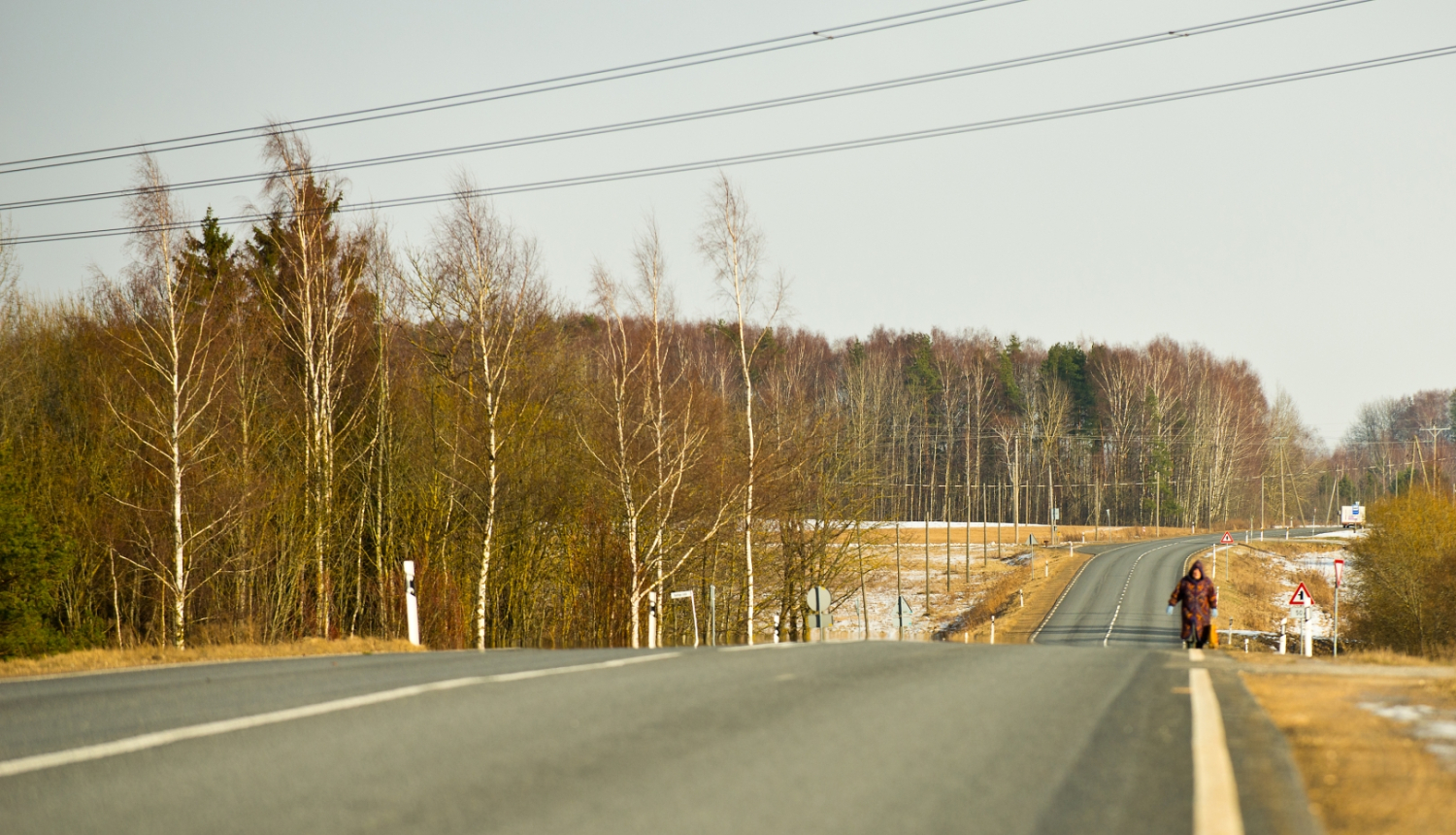 autoceļš pavasarī