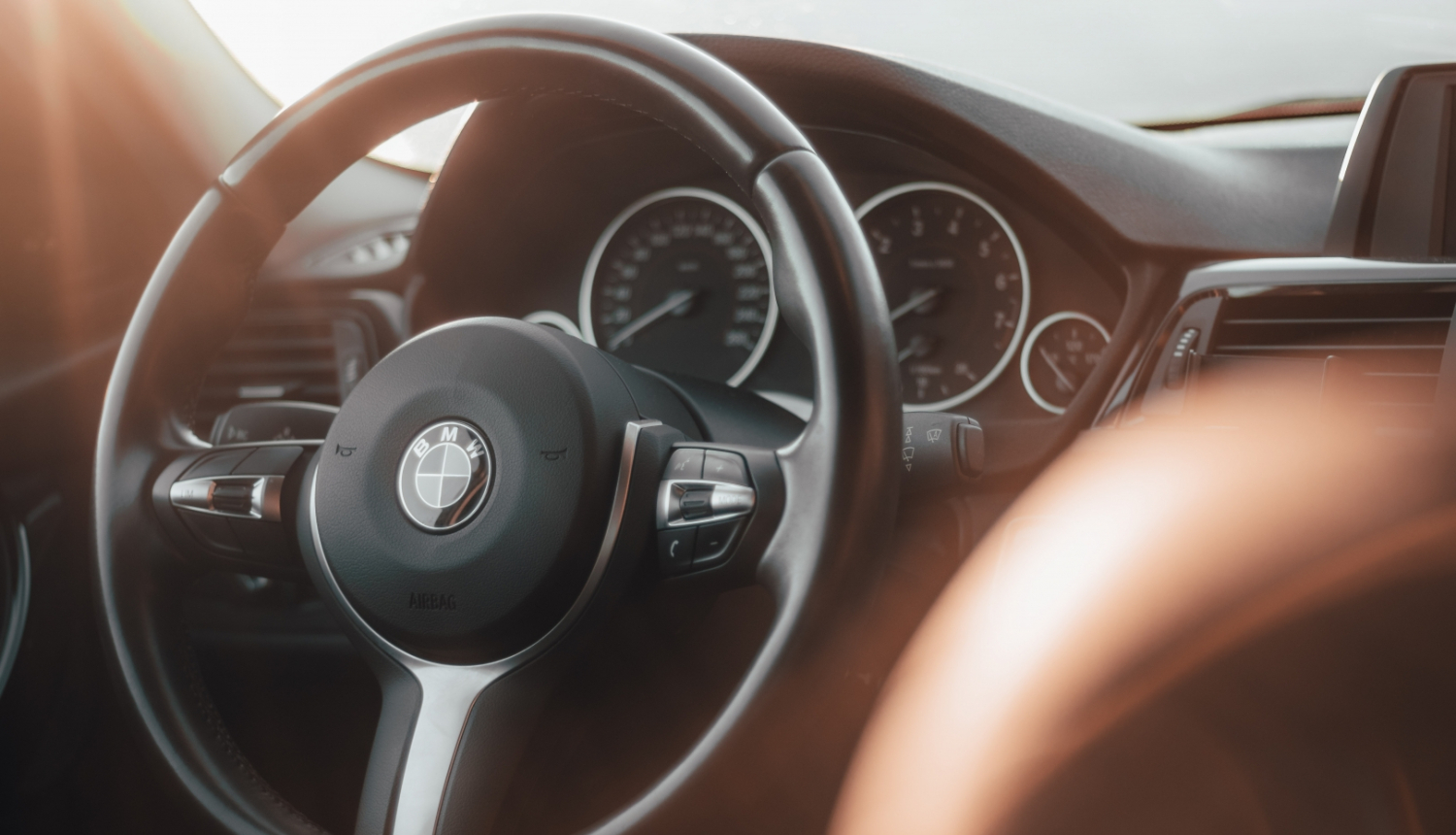 automašīnas stūre