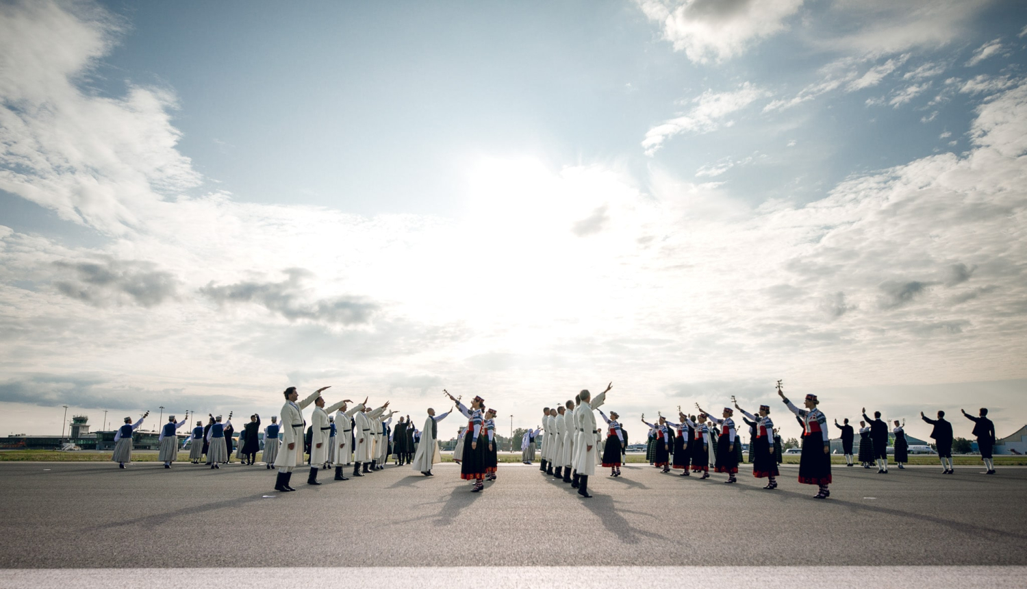 gatves deja at riga airport
