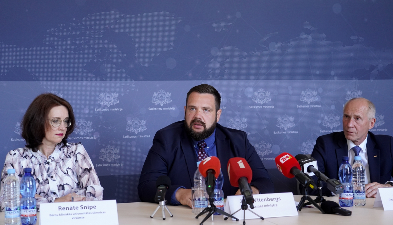 Preses brīfings_130623