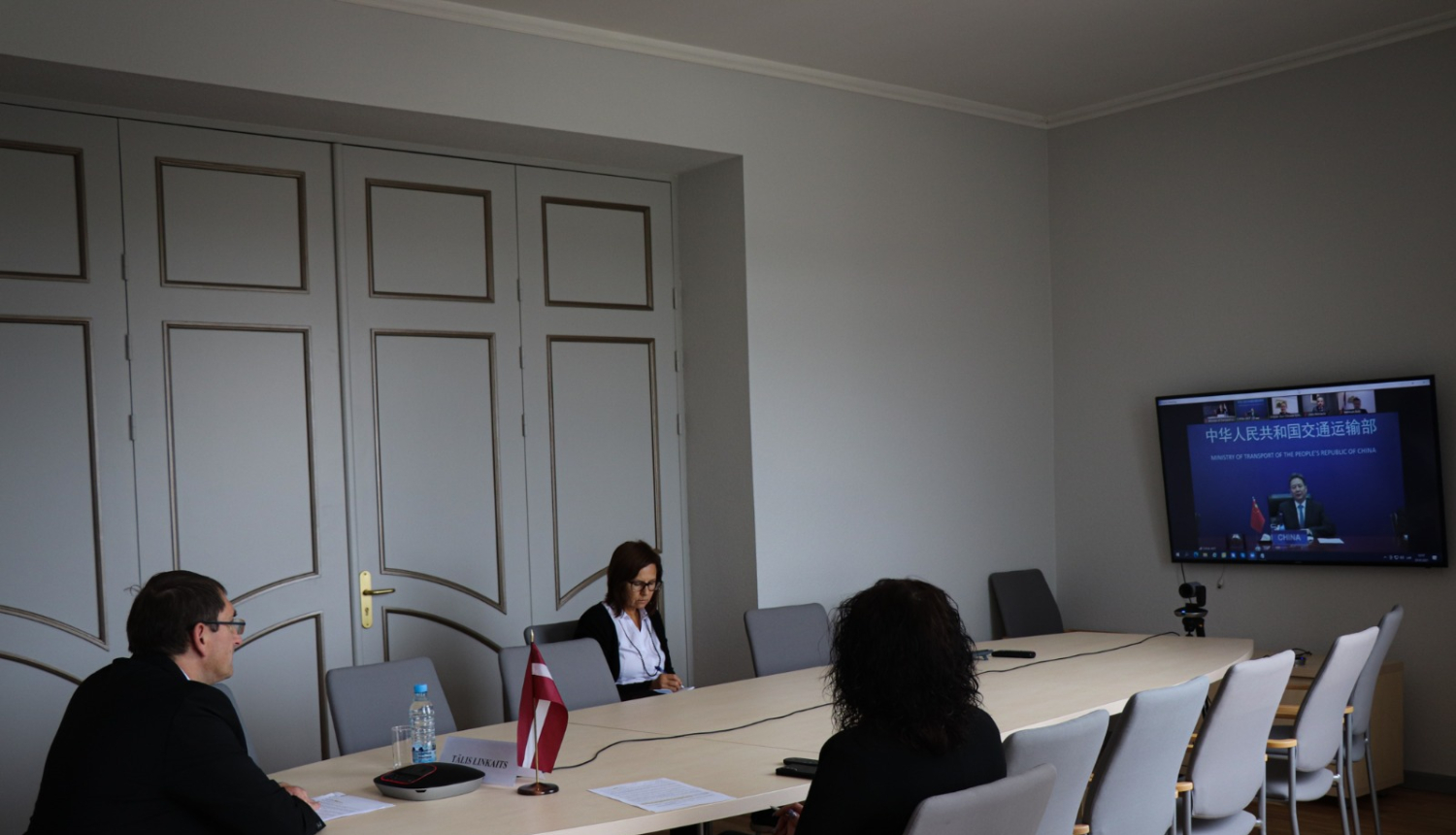 satiksmes ministrs video zvanā